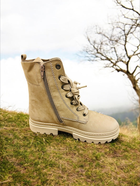 Gabor Comfort Soft Nubuk Silk Frotte Damen Stiefeletten in Beige Herstellernummer : 32.515.31 (Letzte Stück) - Lieber Deem Billiger Shop