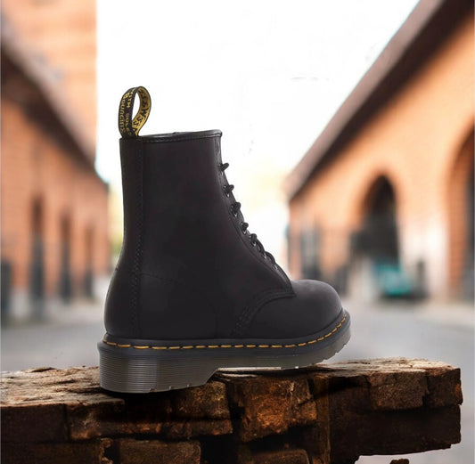 Dr. Martens Greasy 1460 Damen Stiefeletten