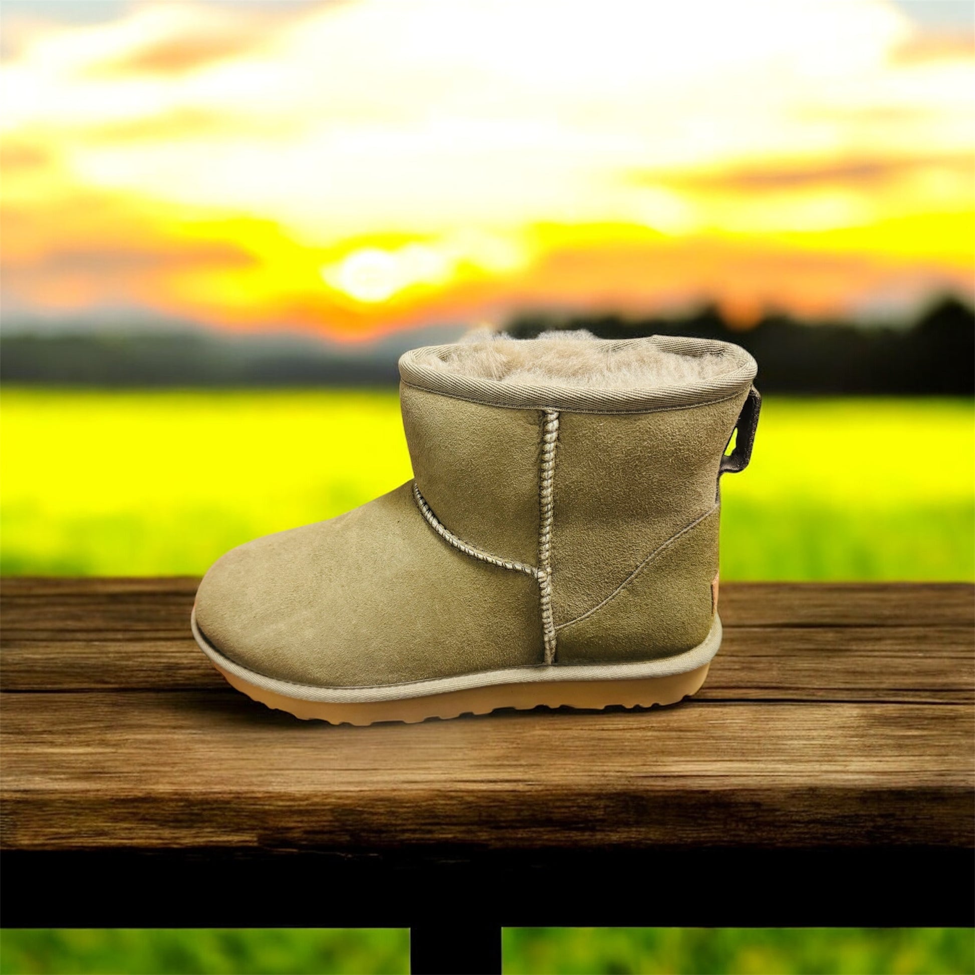 UGG W Classic Mini ll Damen Boots in Farbe Antilope Herstellernummer : W/1016222 ( Letzte Stück ) - Lieber Deem  Billiger Shop